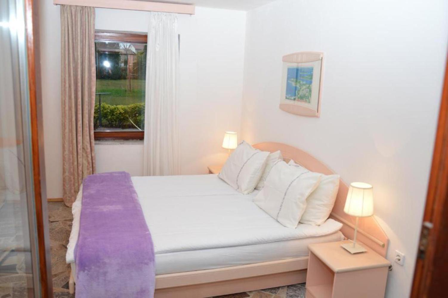 Apartments Aurelia Nova Vas  Luaran gambar